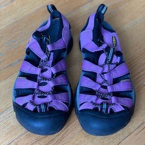 Keen waterproof sandal sneaker, size 6.5